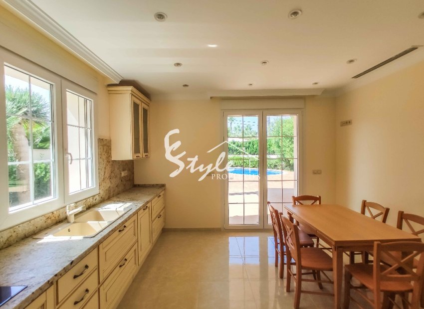 Nuevo - Villa - Cabo Roig