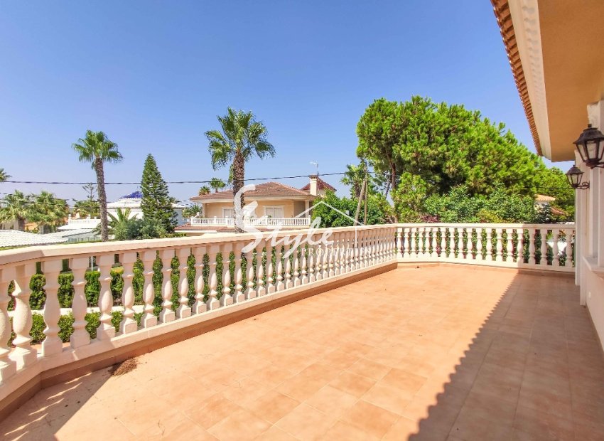Nuevo - Villa - Cabo Roig
