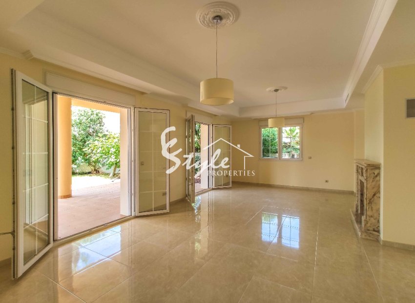 Nuevo - Villa - Cabo Roig