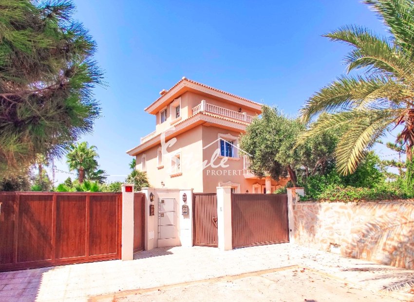 Nuevo - Villa - Cabo Roig
