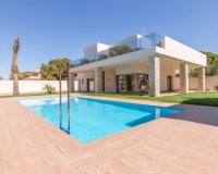 Nuevo - Villa - Campoamor