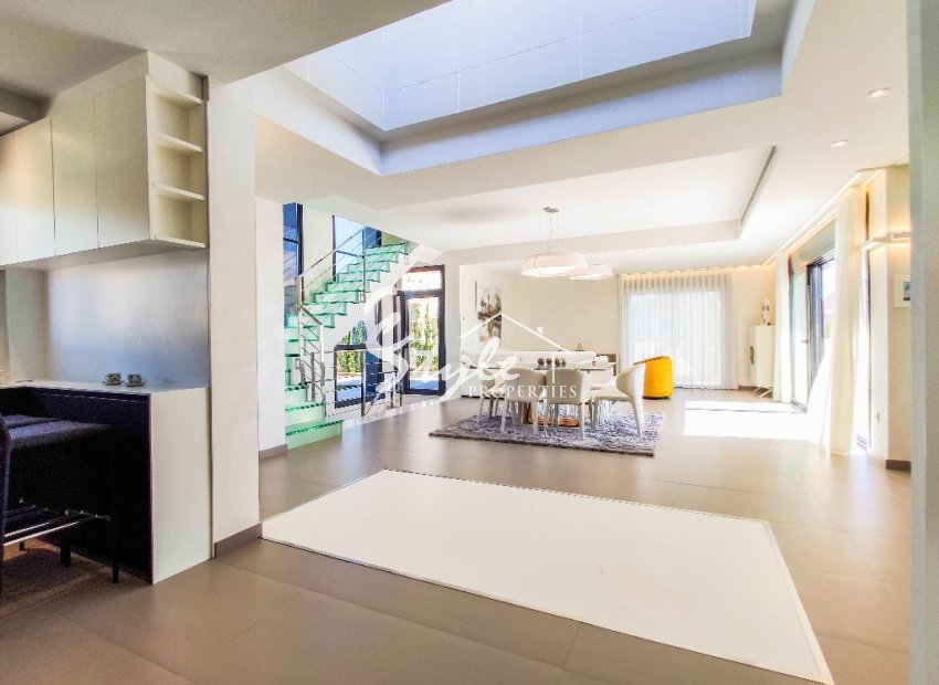 Nuevo - Villa - Dehesa de Campoamor