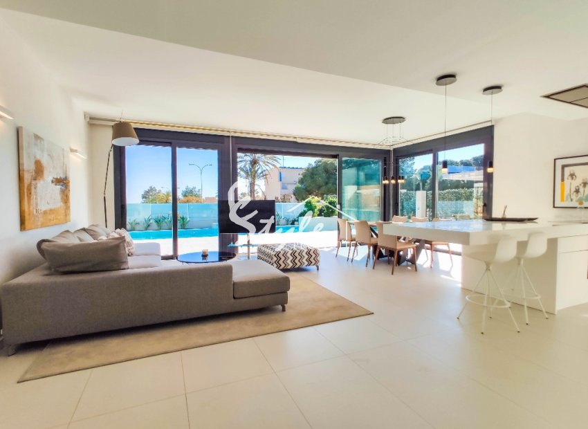 Nuevo - Villa - Dehesa de Campoamor