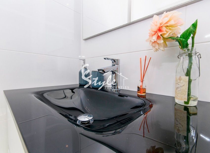 Nuevo - Villa - Entre Naranjos - Vista Bella