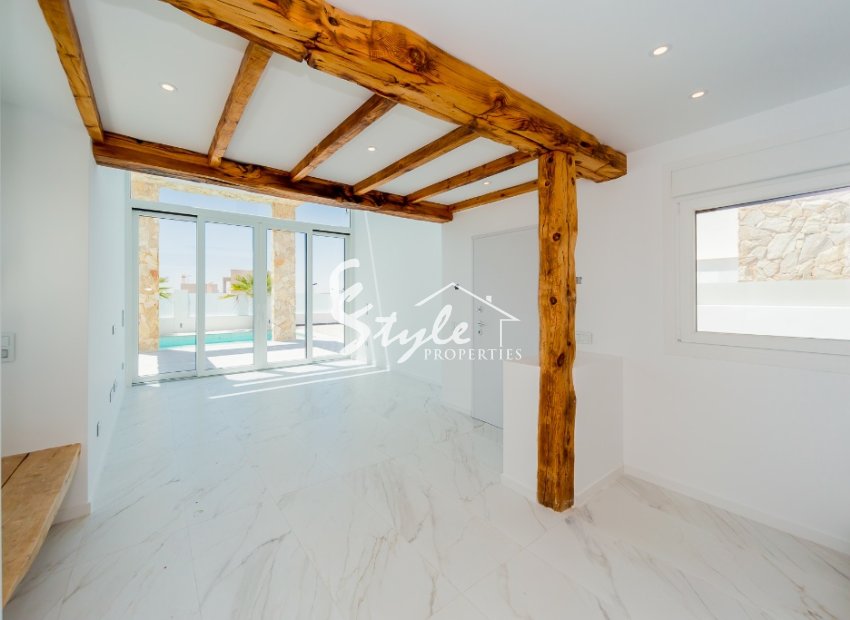 Nuevo - Villa - La Mata