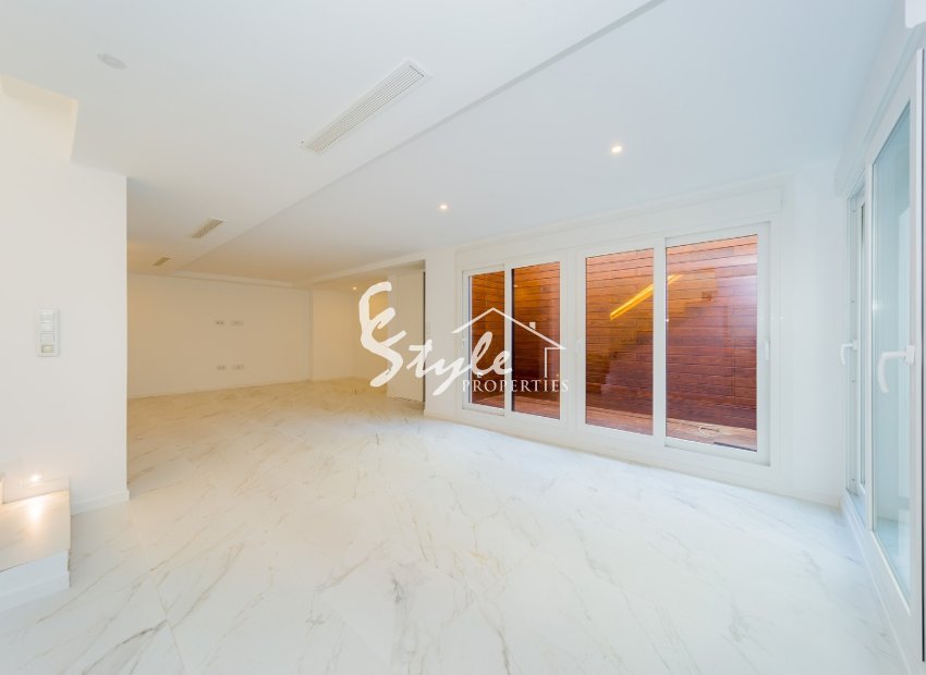 Nuevo - Villa - La Mata