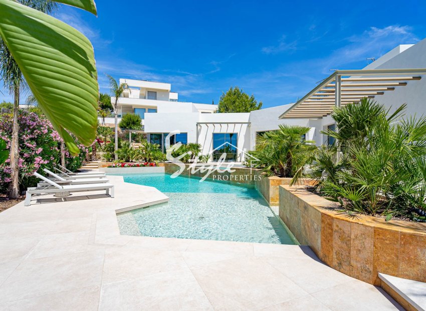 Nuevo - Villa - Las Colinas Golf