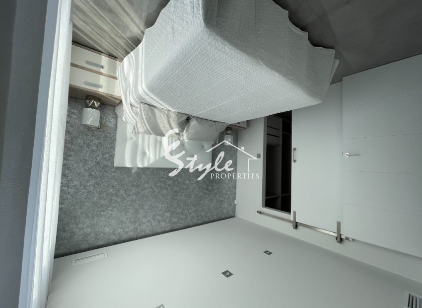 Nuevo - Villa - Los Altos