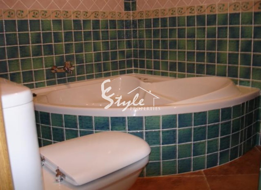 Nuevo - Villa - Los Altos