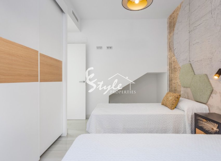 Nuevo - Villa - Los Montesinos - La Herada