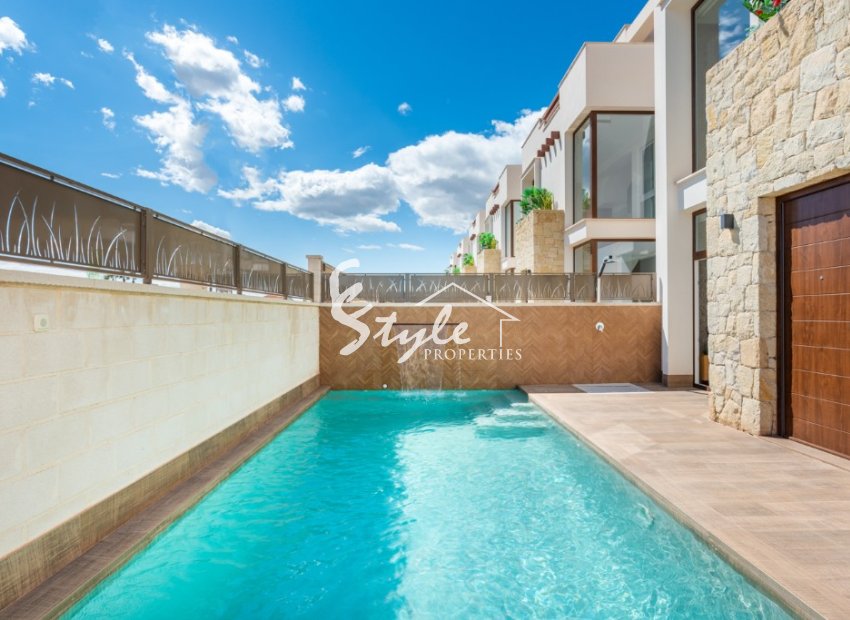 Nuevo - Villa - Los Montesinos - La Herada