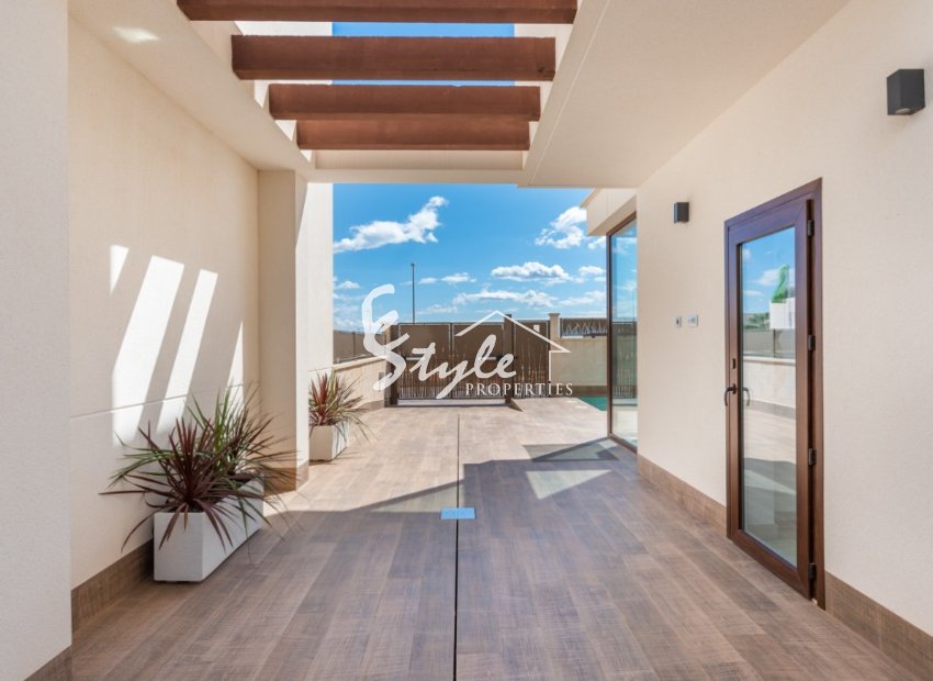 Nuevo - Villa - Los Montesinos - La Herada