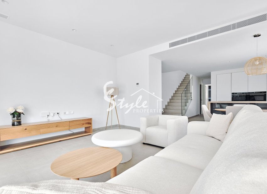 Nuevo - Villa - LOS MONTESINOS - La Herrada