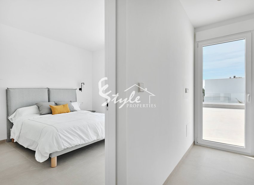 Nuevo - Villa - LOS MONTESINOS - La Herrada