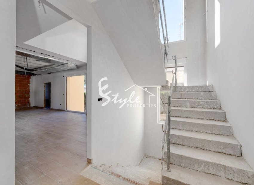 Nuevo - Villa - Punta Prima