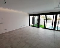 Nuevo - Villa - Torrevieja