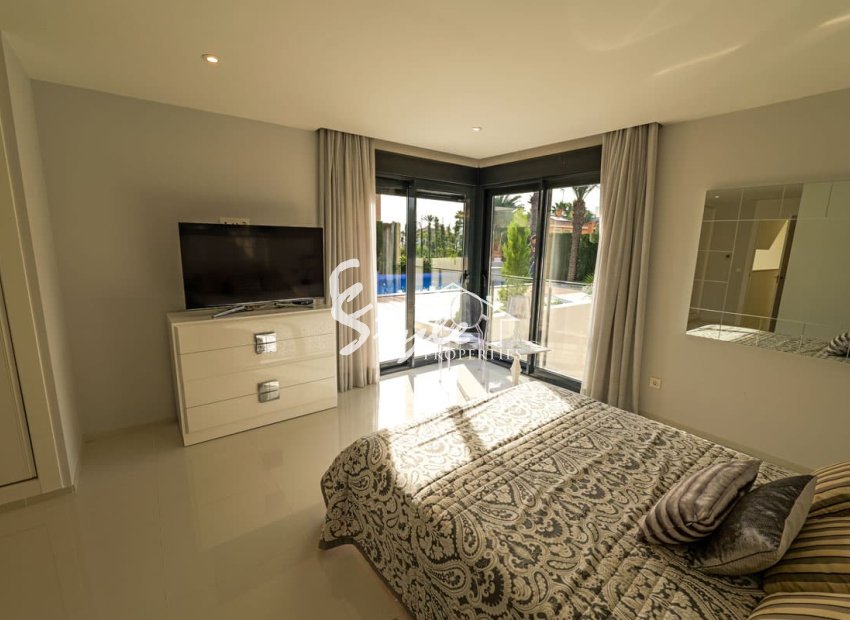 Nuevo - Villa - Torrevieja