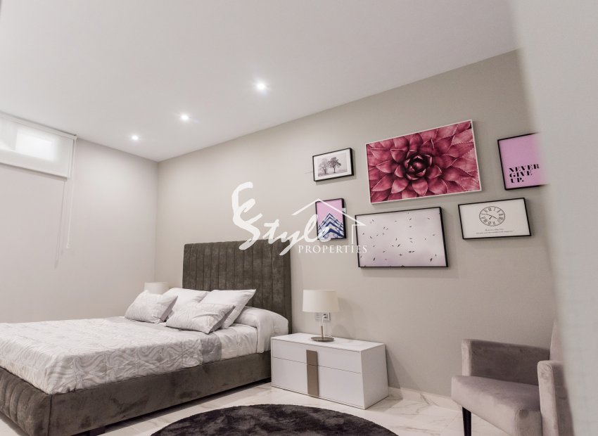 Nuevo - Villa - Villamartín - Villamartin