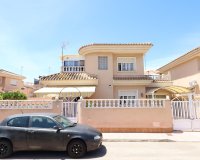 Отдельная вилла в Пунта Прима,  Los Altos, Residencial Las Villas II, Коста Бланка, Испания. ID2995