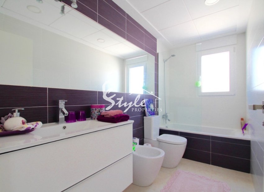 Продаем виллу с бассейном на берегу моря в Миль Пальмерас, Пилар-де-ла-Орадада, с прекрасным видом