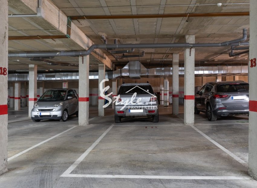 Продается квартира на верхнем этаже с собственным садом в La Cinuelica, Punta Prima, Orihuela Costa. ID1940