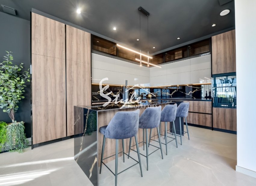 Продается новая роскошная вилла с видом на море в Финестрате, Коста Бланка, Испания. ОN1778