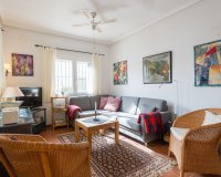 Продается отдельная одноэтажная вилла с 3 спальнями в Плайя-Фламенка, Коста-Бланка, Испания. ID2334