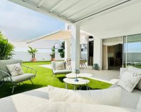 Продается Таунхаус в 200м от моря в La Veleta, Торревьеха, Коста Бланка, Испания. ID2783