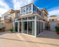 Продается угловой таунхаус с 3 спальнями в Зениамаре, Плайя Фламенка, Ориуэла Коста. ID2793