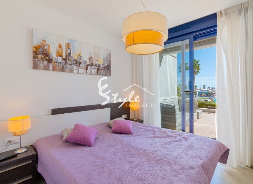 Продаётся квартира на первой линии в комплексе Sea Senses, Пунта Прима, Коста Бланка. ID1954