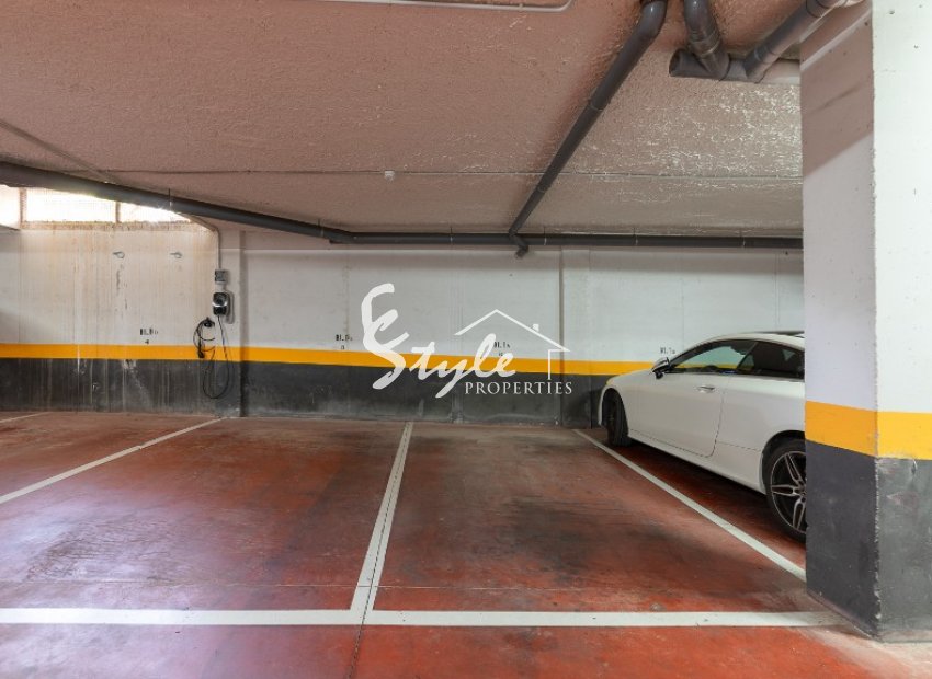 Продаётся квартира с окнами на юг и видом на бассейн в Ла Реколета, Пунта Прима, Коста Бланка. ID3044