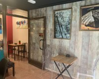 Rentable bar en venta en el centro de Alicante, Costa Blanca, España. ID090