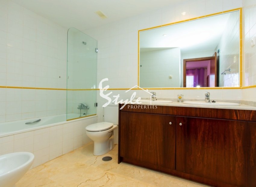 Resale - 1. Apartment / flat - Punta Prima