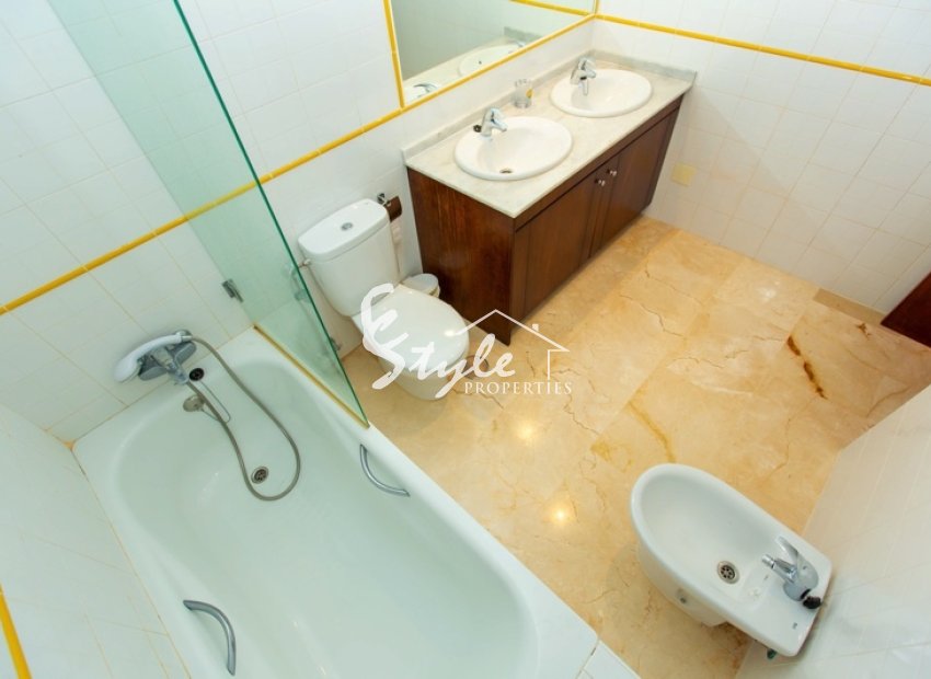 Resale - 1. Apartment / flat - Punta Prima