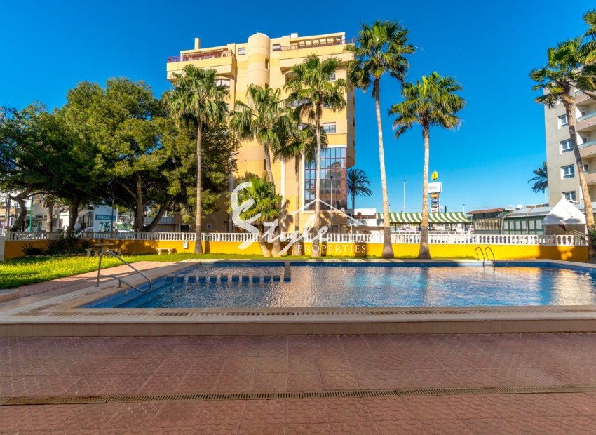 Resale - 1. Apartment / flat - Punta Prima