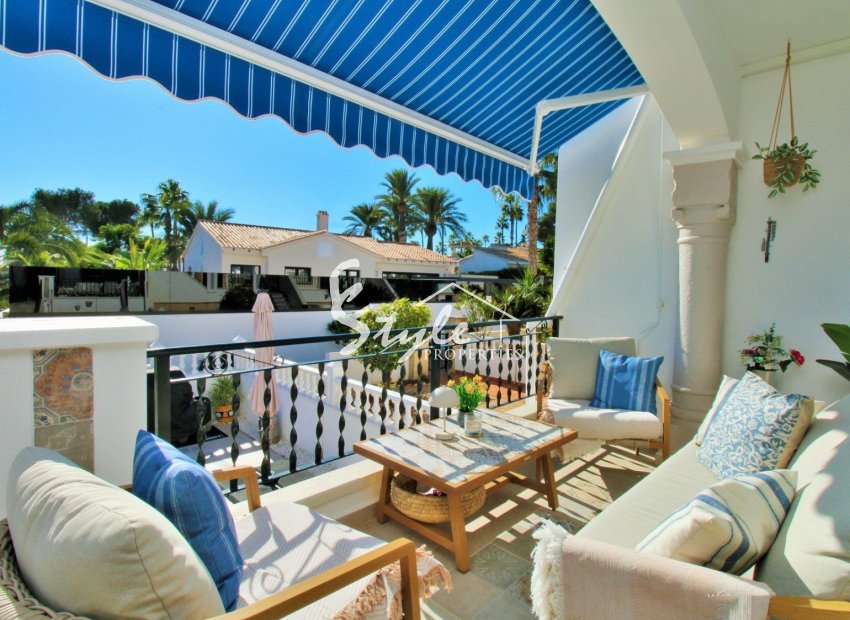 Resale - 2. Townhouse - Orihuela Costa  - Villamartin