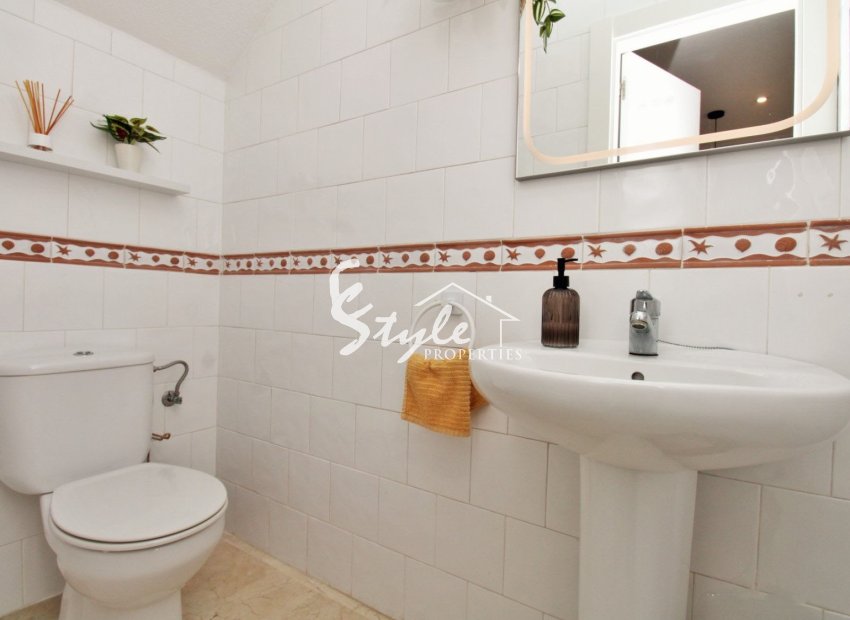 Resale - 2. Townhouse - Orihuela Costa  - Villamartin