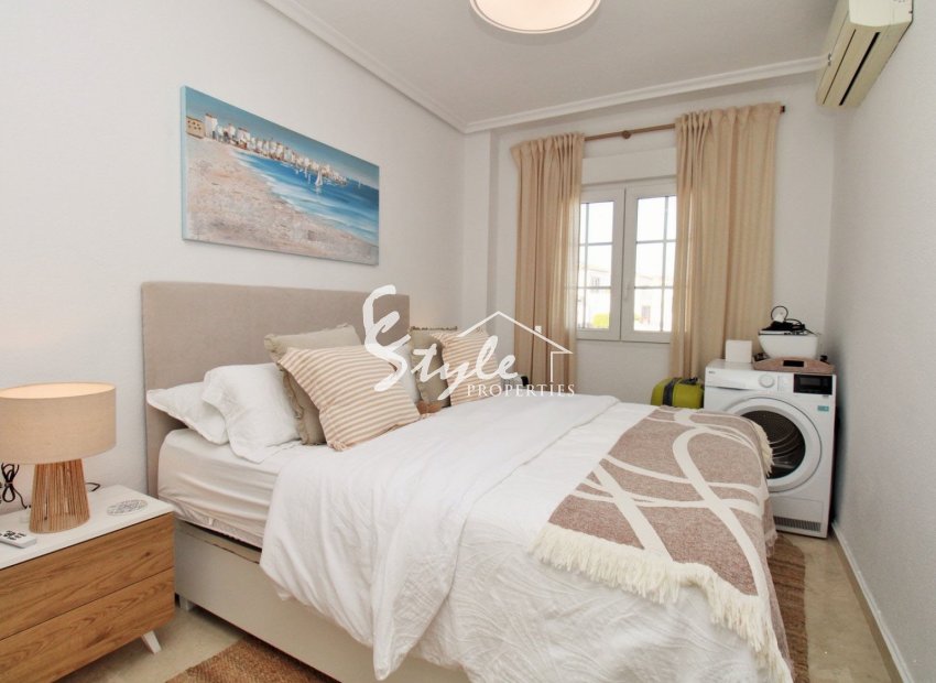 Resale - 2. Townhouse - Orihuela Costa  - Villamartin