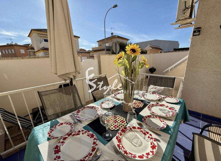Resale - 2. Townhouse - Punta Prima
