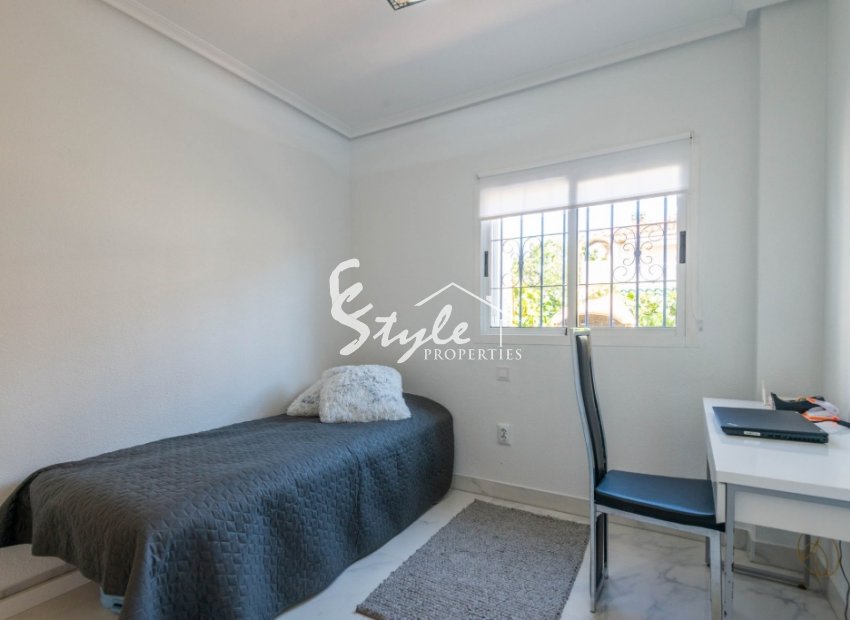 Resale - Adosado - Orihuela Costa  - Playa Flamenca