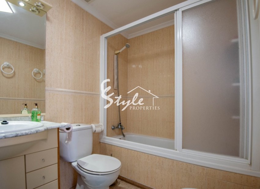 Resale - Adosado - Orihuela Costa  - Playa Flamenca