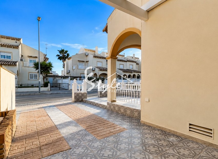 Resale - Adosado - Orihuela-Costa - Playa Flamenca