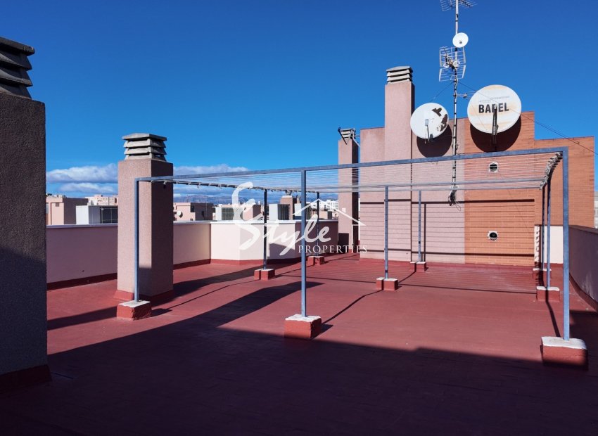 Resale - Apartamento - Alicante - Altozano