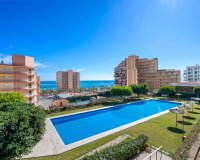 Resale - Apartamento - Arenales del Sol - Segunda linea playa