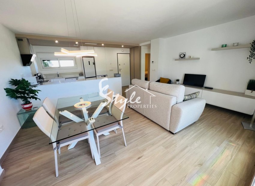 Resale - Apartamento - Entre Naranjos - Vistabella Golf
