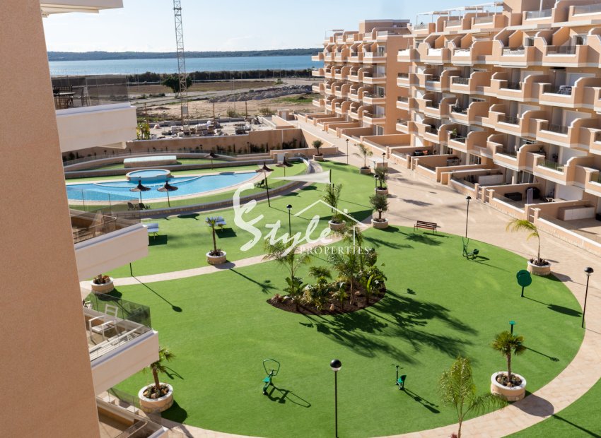 Resale - Apartamento - Guardamar - El Raso