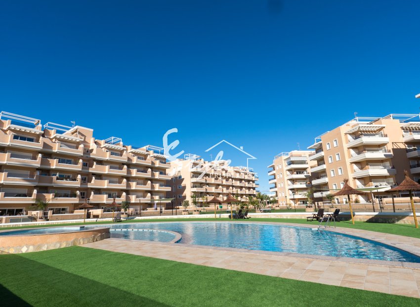 Resale - Apartamento - Guardamar - El Raso