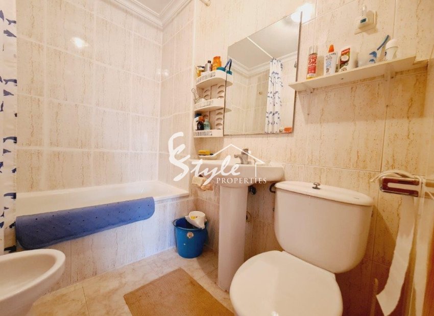 Resale - Apartamento - La Mata