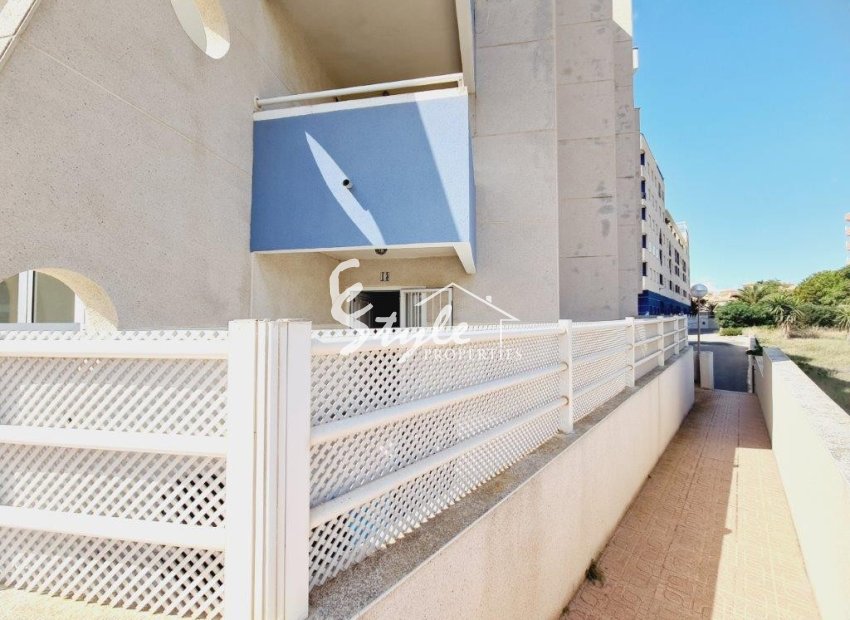 Resale - Apartamento - La Mata