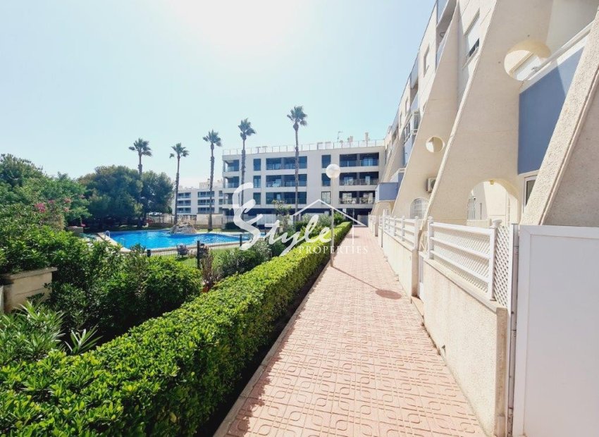 Resale - Apartamento - La Mata